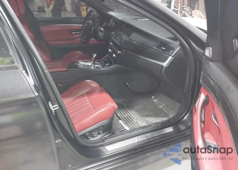 2013 BMW M5 z USA, uszkodzony, nr VIN WBSFV9C51DD095988